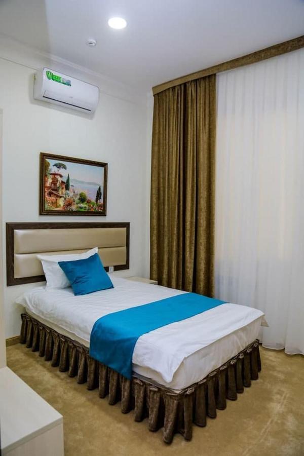 Globus Hotel - 塔什干全球商务宾馆 Teshabayguzar Exteriör bild