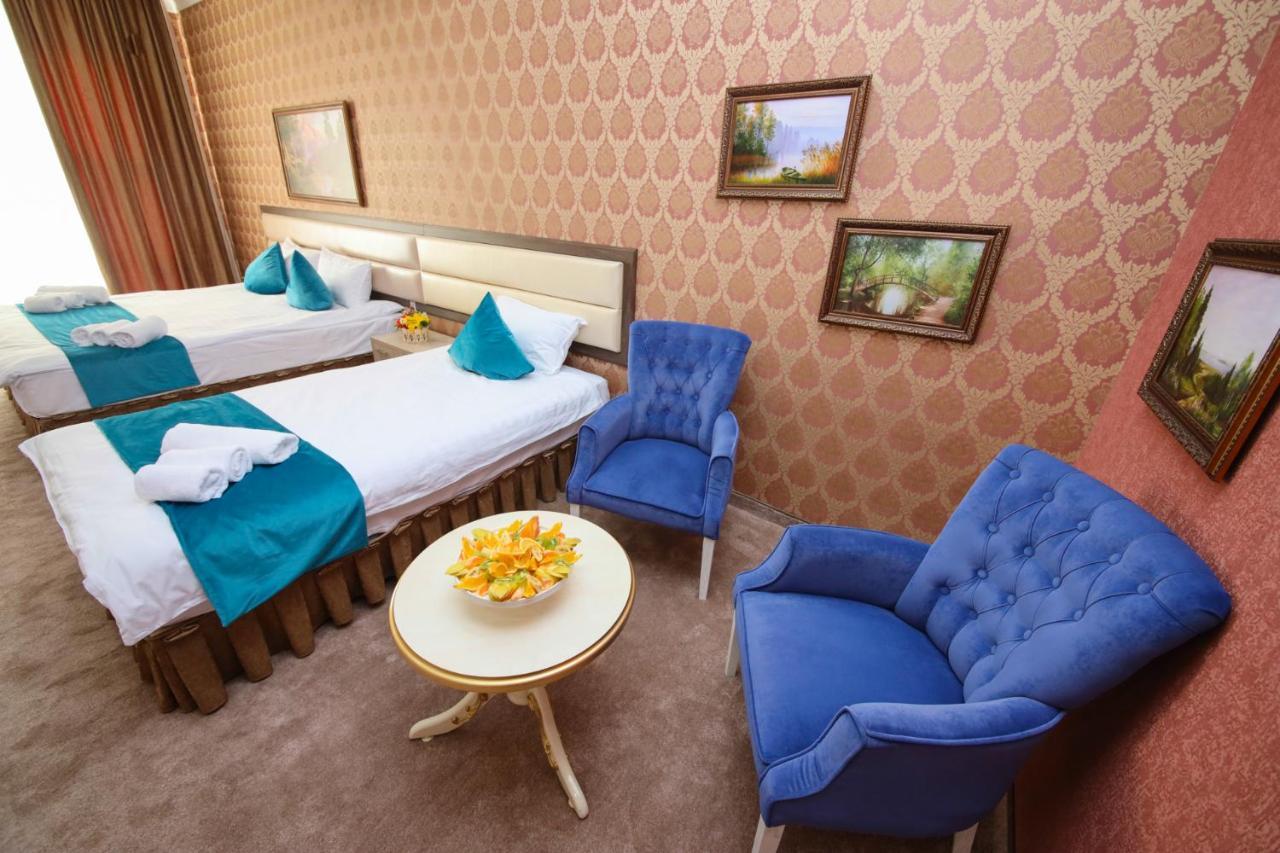 Globus Hotel - 塔什干全球商务宾馆 Teshabayguzar Exteriör bild